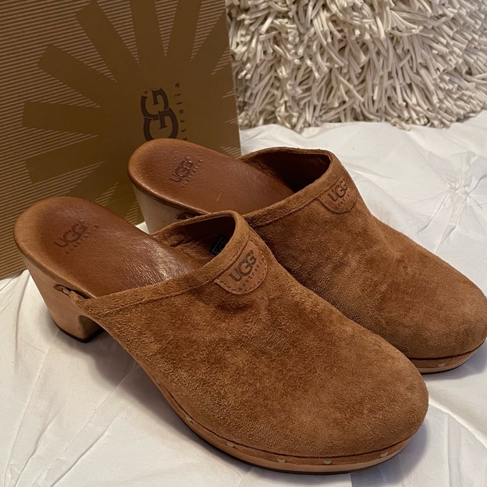 UGG clogs size 8